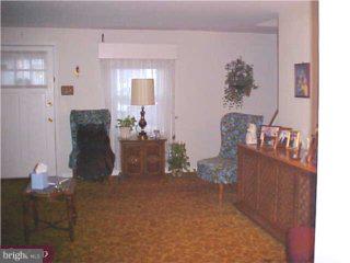 122 Lyster Road Oreland, PA 19075 - Photo 2 of 6 Gallery Image 2