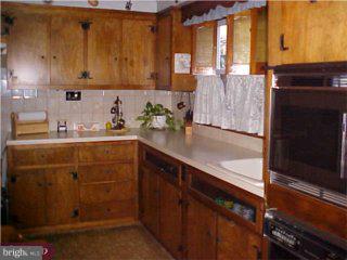 122 Lyster Road Oreland, PA 19075 - Photo 4 of 6 Gallery Image 4