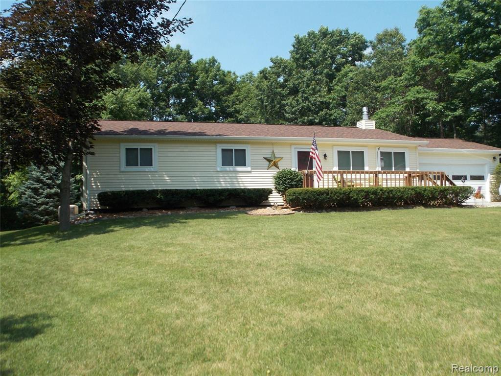 2371 King Road Lapeer, MI 48446 - Photo 2 of 23 Gallery Image 2
