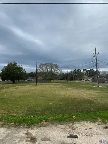 $399,000 | 7730 Highway 1, Addis, LA 70710