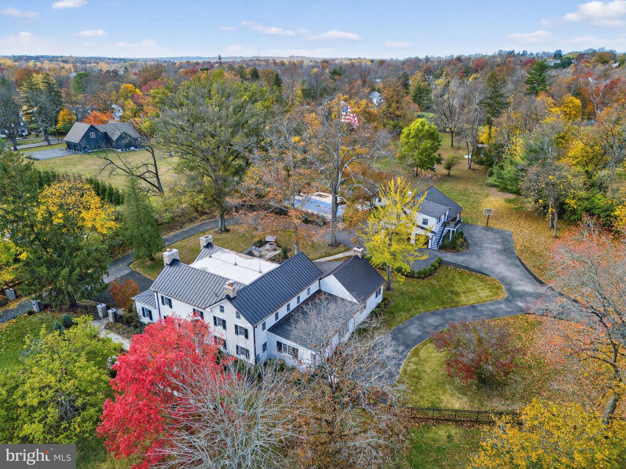 813 Plymouth Road Ambler, PA 19002 - Photo 11 of 88