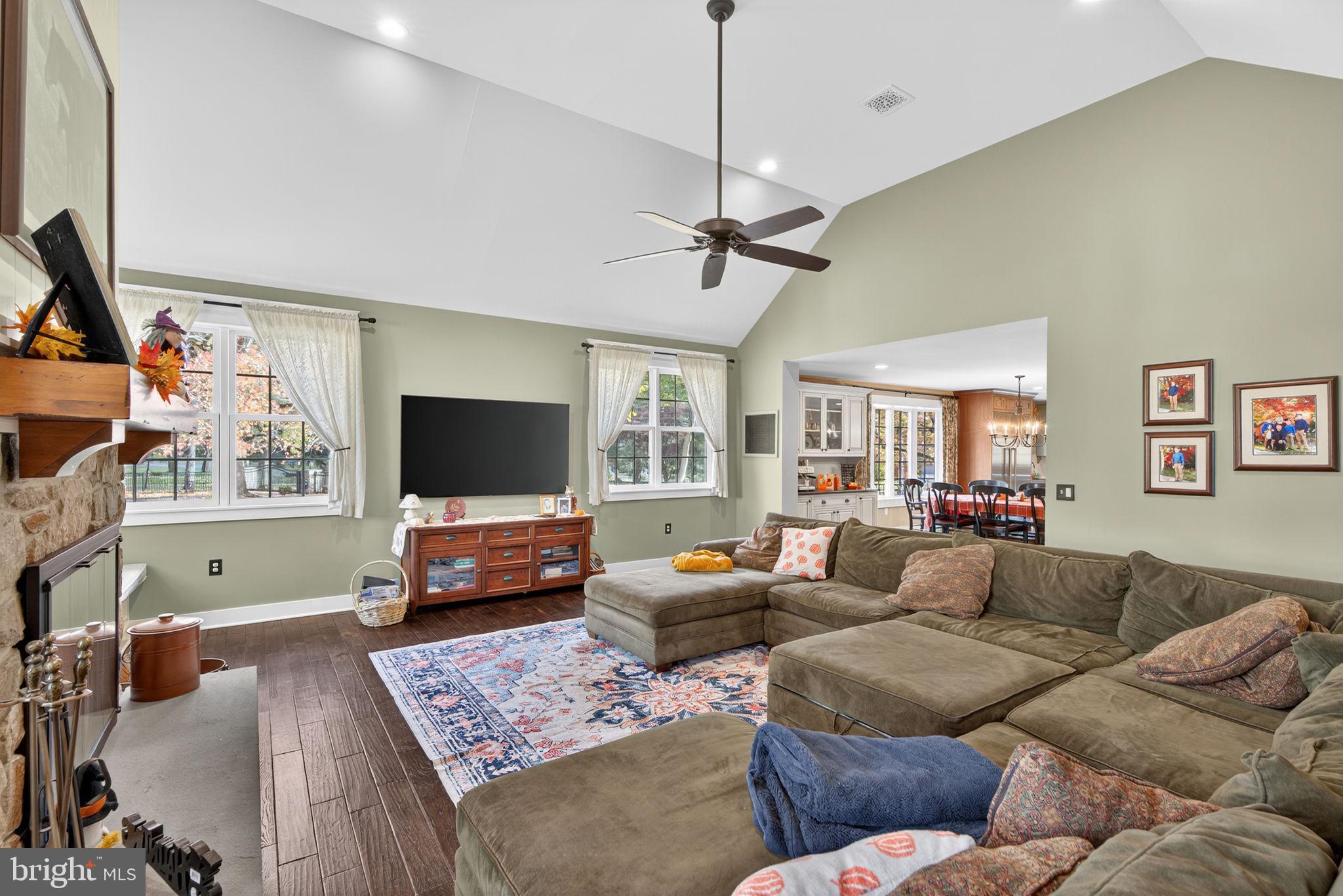 813 Plymouth Road Ambler, PA 19002 - Photo 33 of 88