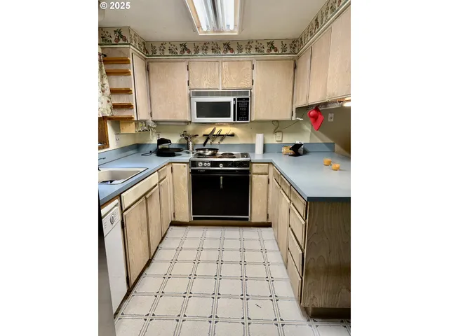 $264,999 | 24044 Northeast Treehill Drive, Wood Village, OR 97060