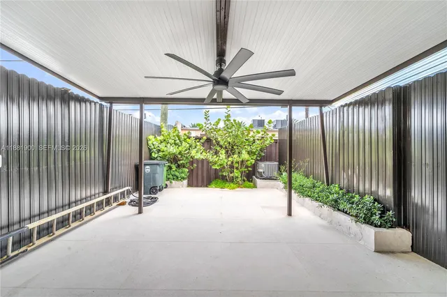 $4,100 | 2211 Northeast 122nd Street, Unit 2211, North Miami, FL 33181