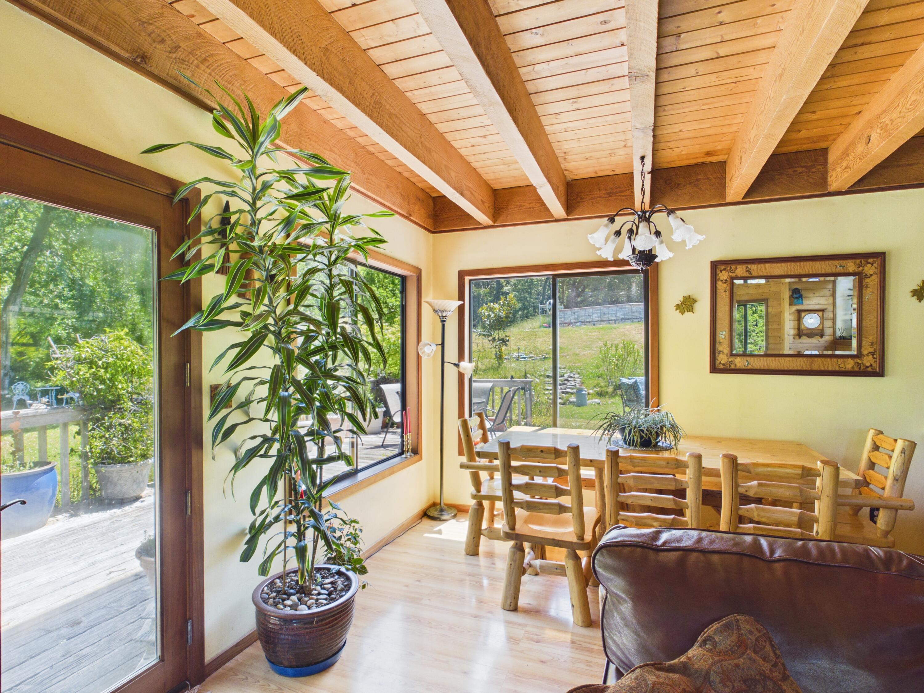 7564 Thomas Road Miranda, CA 95553 - Photo 8 of 49