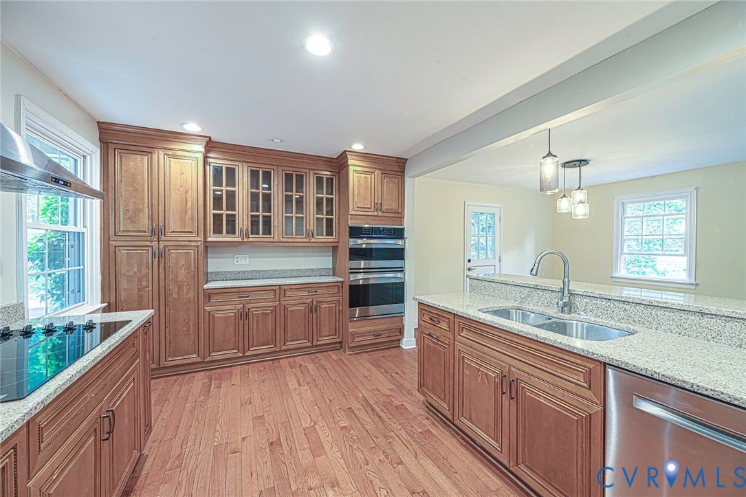 8831 Chippenham Road Richmond, VA 23235 - Photo 10 of 48 Bathed in Natural Light