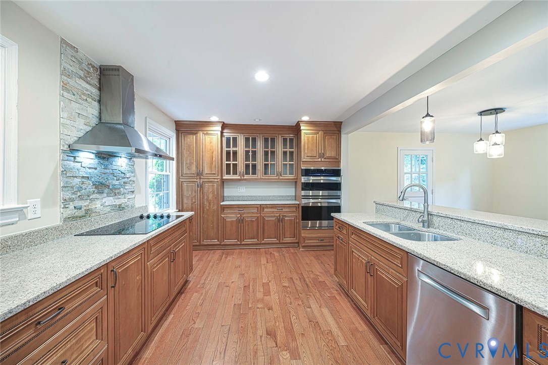 8831 Chippenham Road Richmond, VA 23235 - Photo 6 of 48 Showstopping Kitchen!