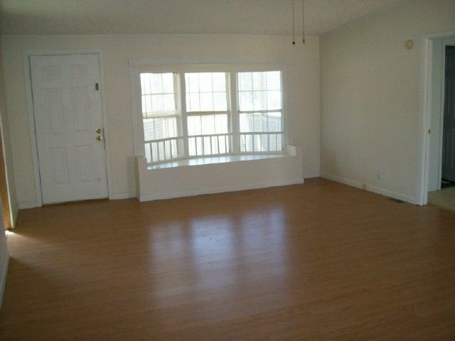 110 Kennedy Road Gray Court, SC 29645 - Photo 2 of 7