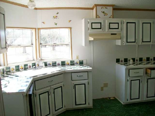 110 Kennedy Road Gray Court, SC 29645 - Photo 3 of 7