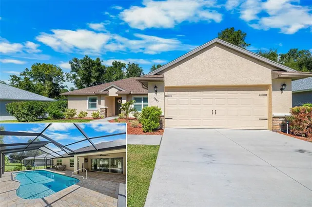 a view of house with outdoor entertaining spaces