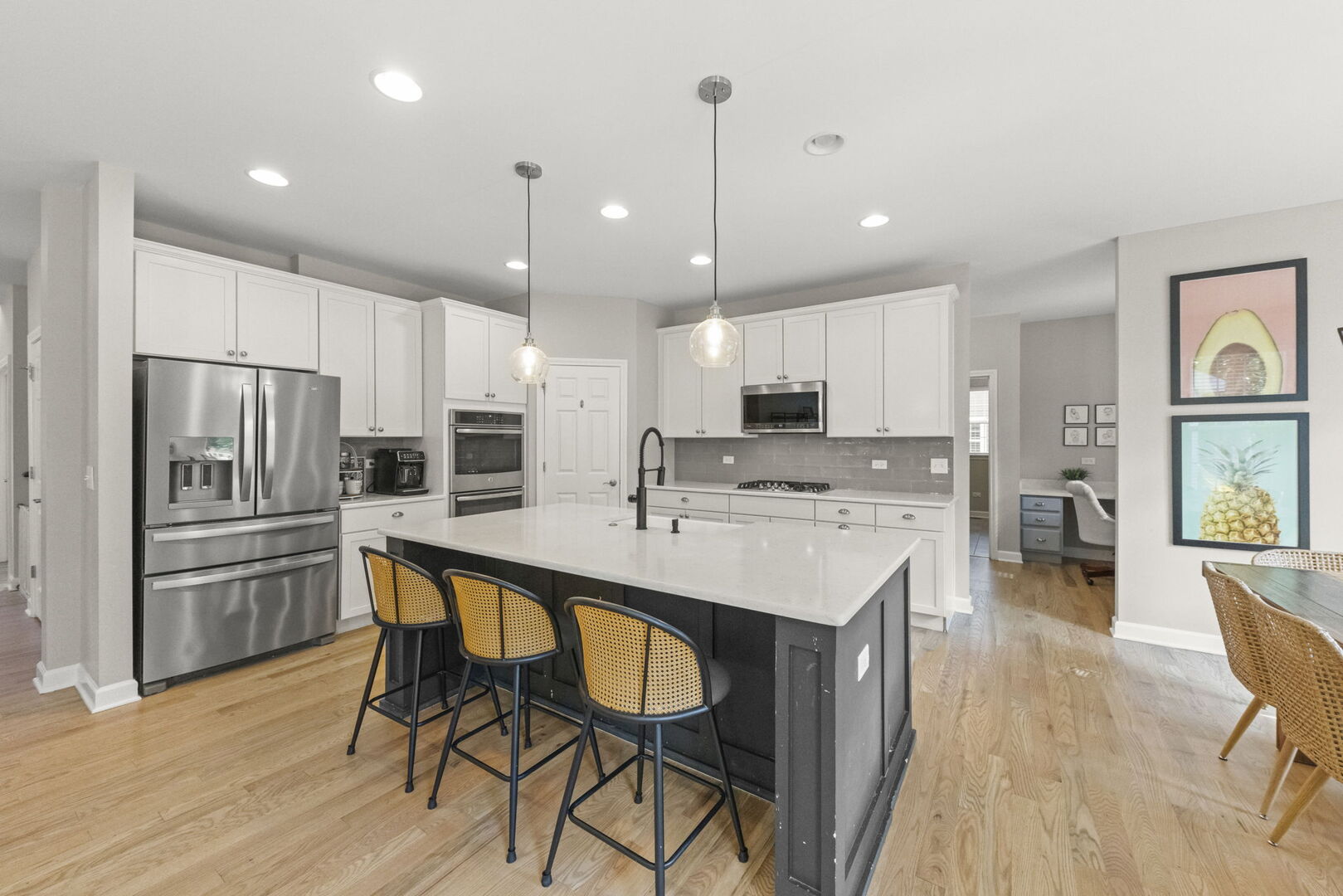 1240 West Thomas Road Wheaton, IL 60187 - Photo 9 of 58