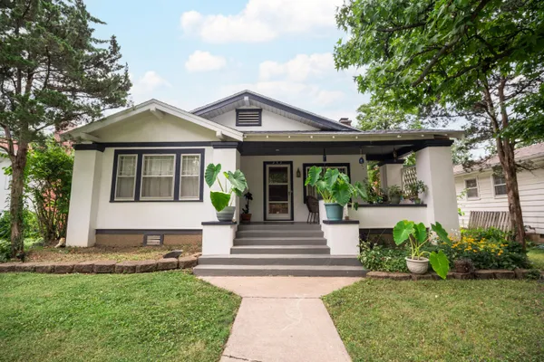 $284,900 | 852 South Fremont Avenue, Springfield, MO 65804