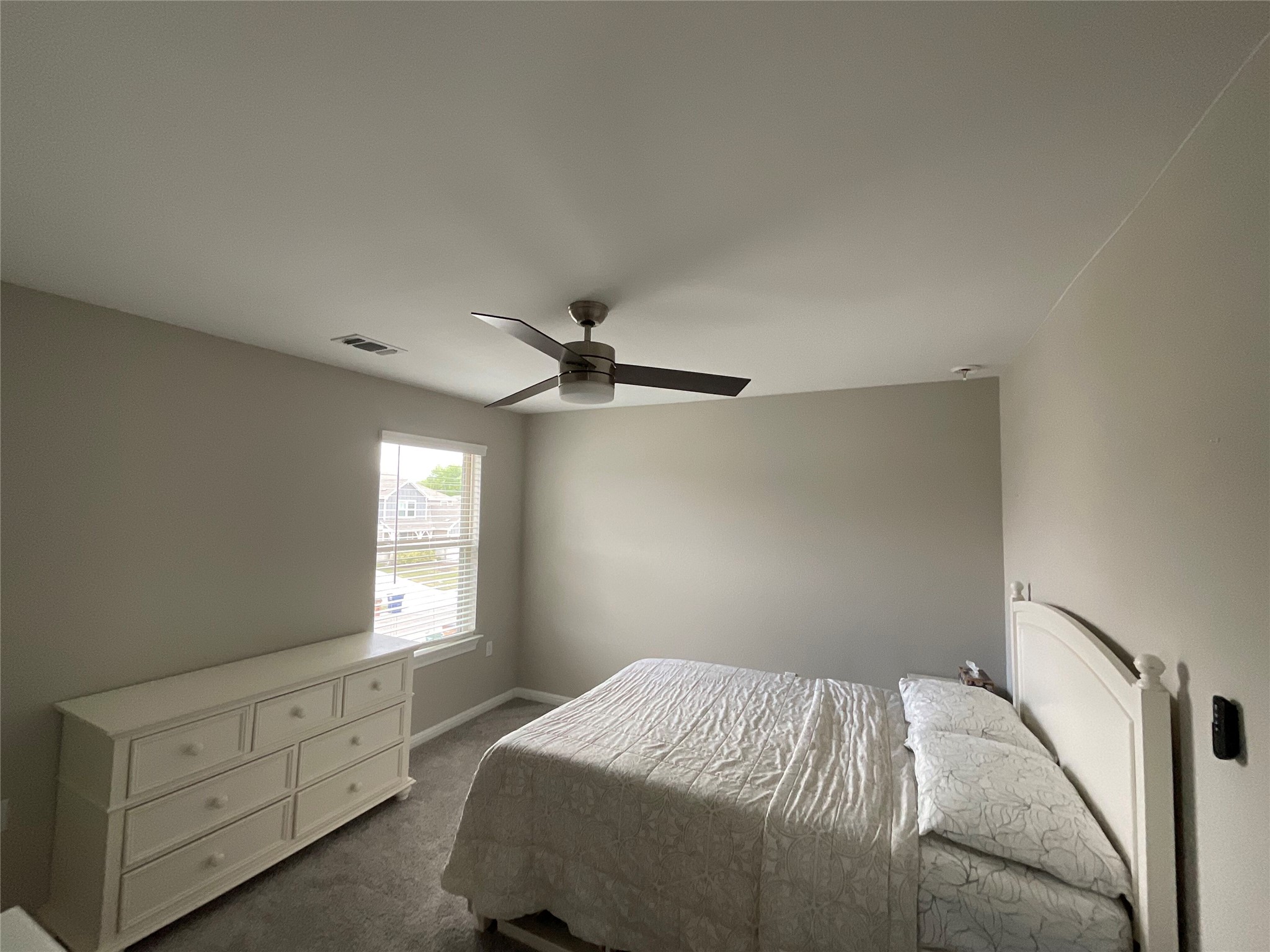 5425 Durango Pass Austin, TX 78724 - Photo 19 of 32 Bedroom with ceiling fan
