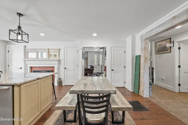 $1,399,000 | 295 Blair Road, Williamstown, MA 01267