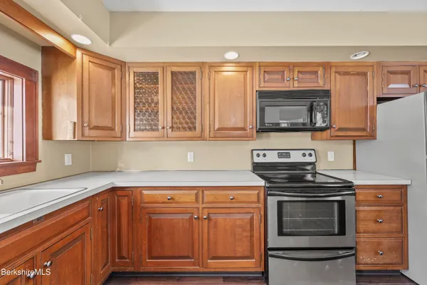 $1,399,000 | 295 Blair Road, Williamstown, MA 01267