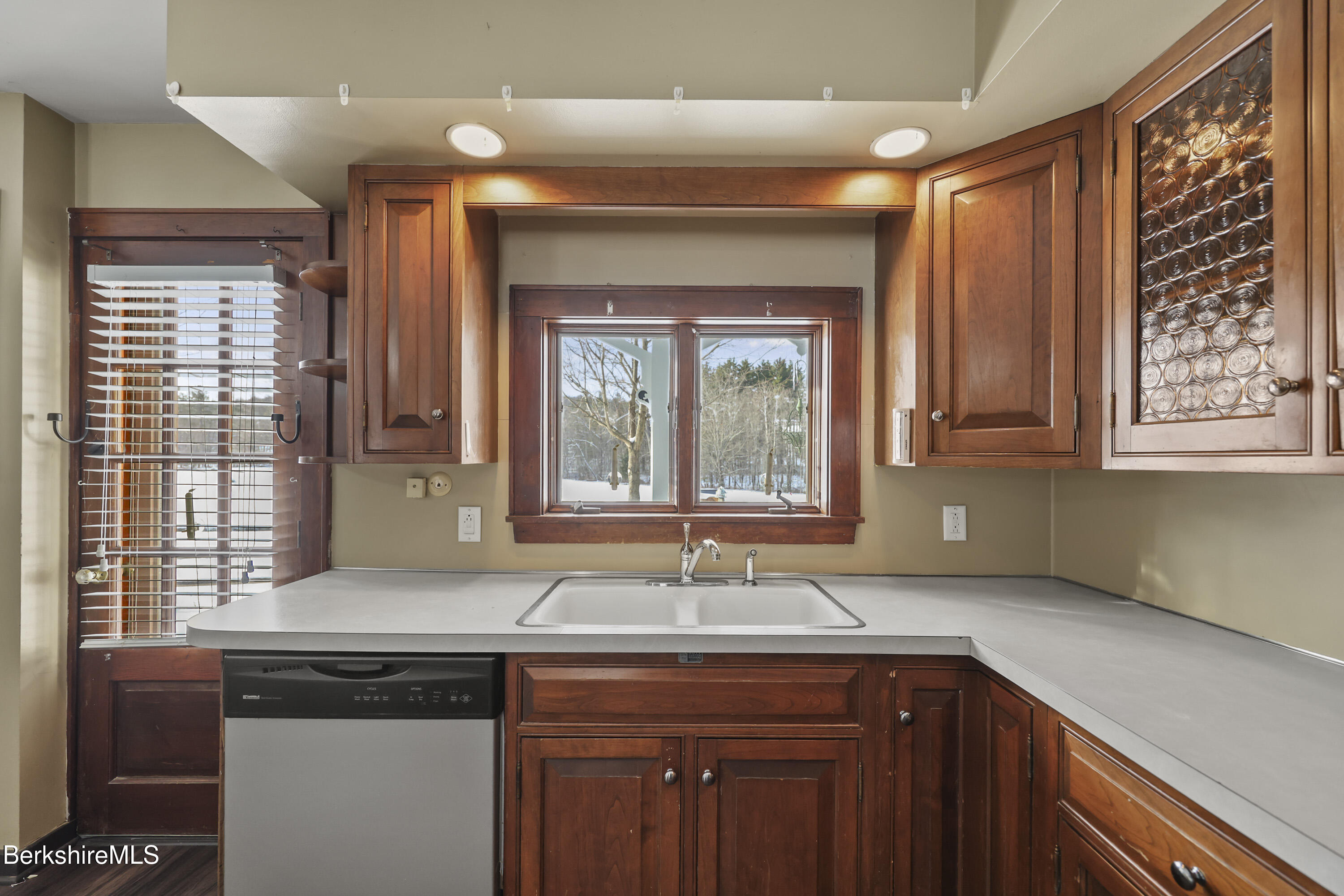 295 Blair Road Williamstown, MA 01267 - Photo 55 of 85 Guest House Kitchen