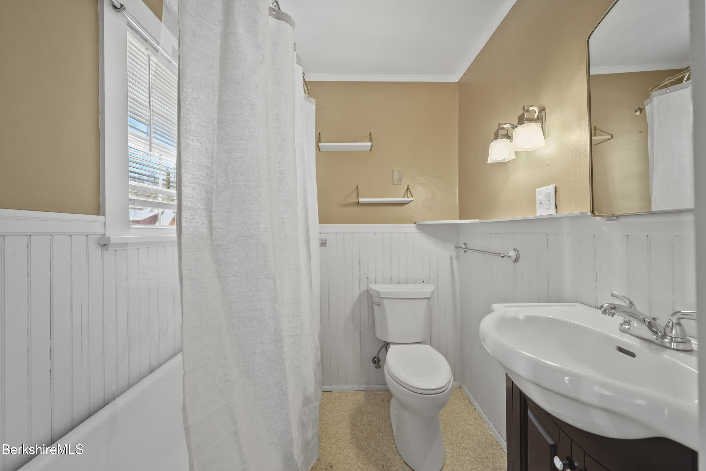 295 Blair Road Williamstown, MA 01267 - Photo 63 of 85 Guest House Second Floor Bathroom One