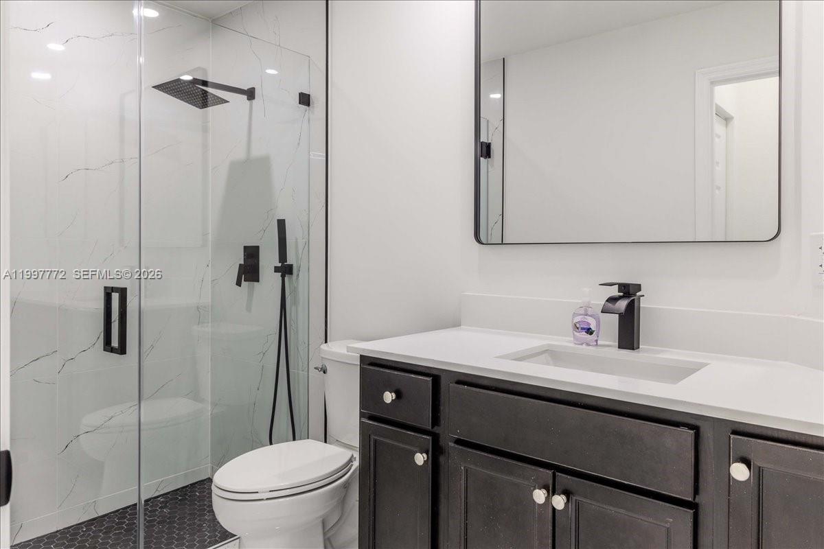 3335 West 94th Terrace Hialeah, FL 33018 - Photo 17 of 49