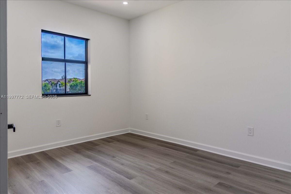 3335 West 94th Terrace Hialeah, FL 33018 - Photo 23 of 49