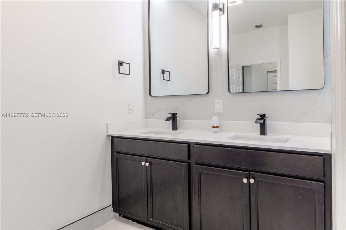 3335 West 94th Terrace Hialeah, FL 33018 - Photo 33 of 49