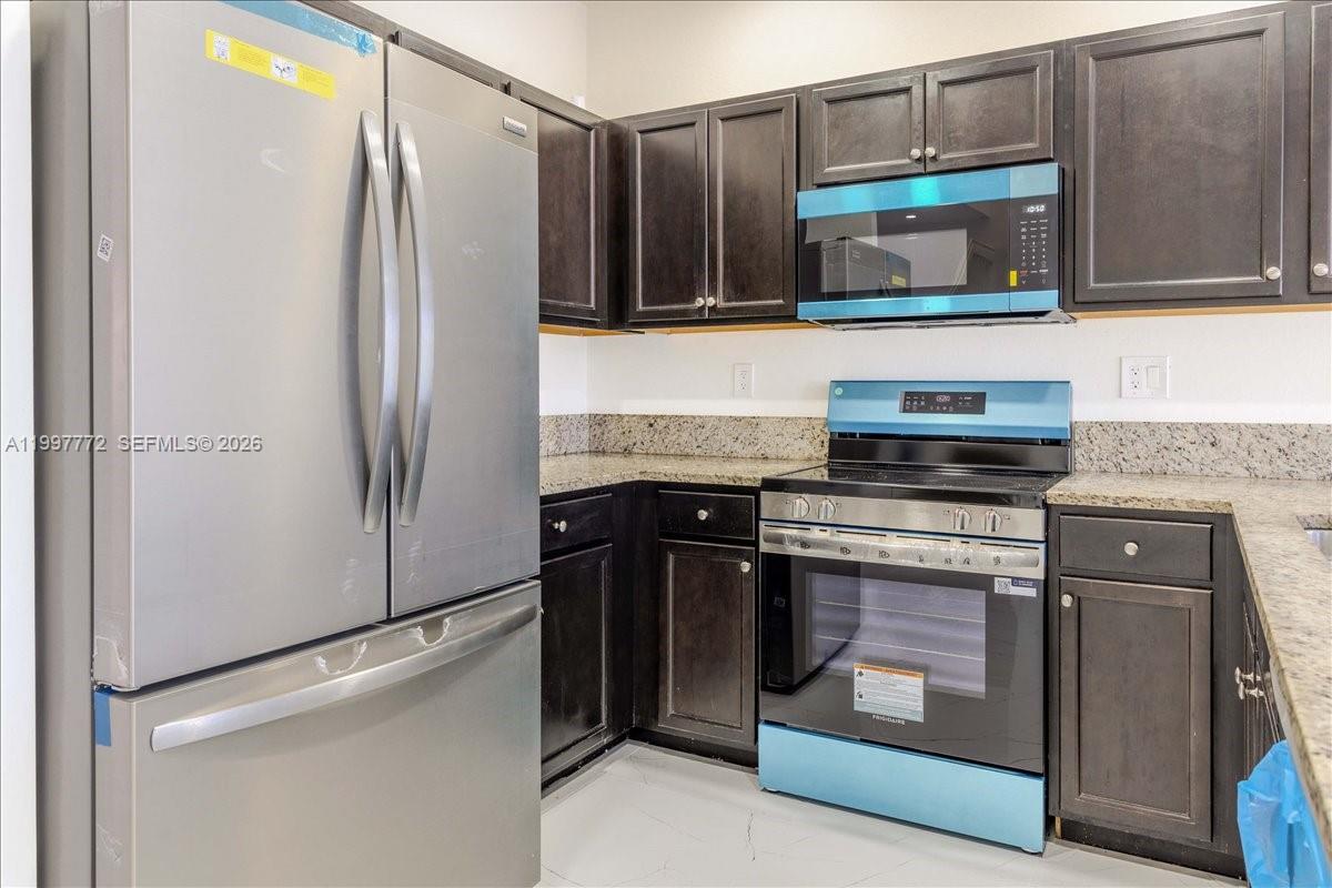 3335 West 94th Terrace Hialeah, FL 33018 - Photo 9 of 49