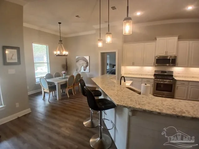 $695,000 | 4712 Foxtail Palm Drive, Gulf Breeze, FL 32563