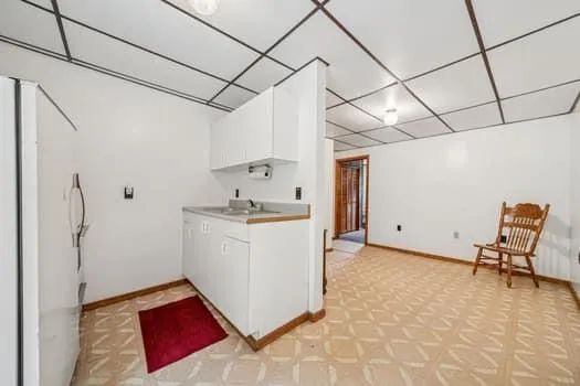 a view of utility room