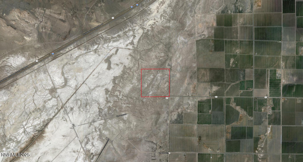 30 7-381-08 Lovelock, NV 89419 - Photo 25 of 31 a bathroom with a shower