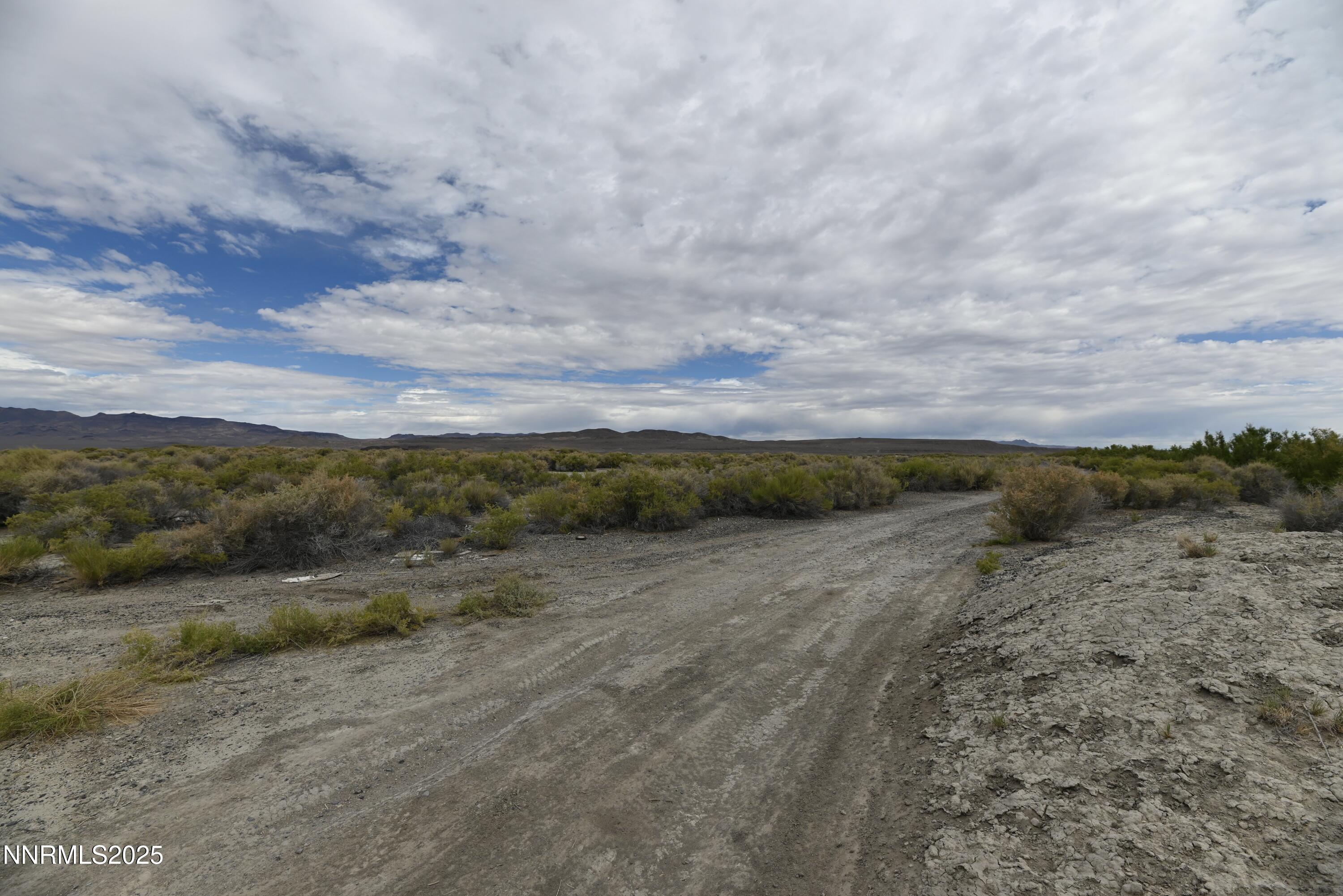 30 7-381-08 Lovelock, NV 89419 - Photo 30 of 31 a view of an outdoor space with mountain view