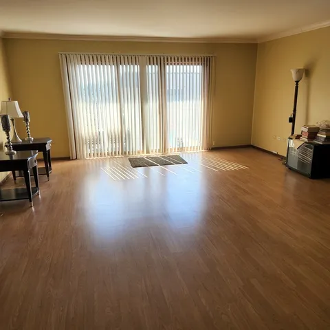 $350,000 | 6441 West Warner Avenue, Unit 506, Chicago, IL 60634