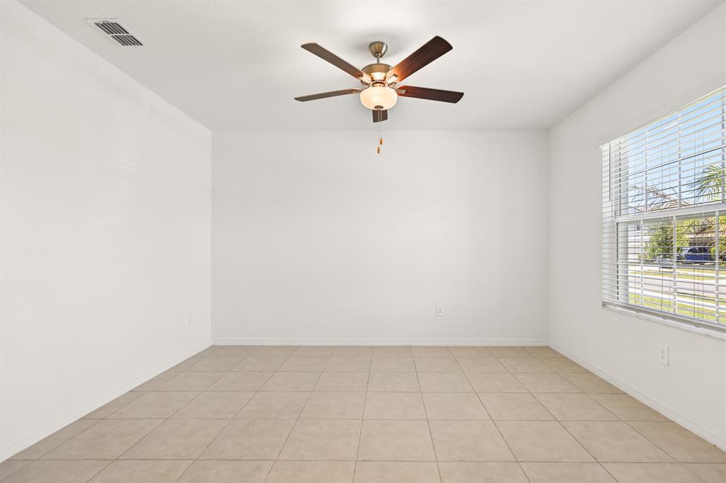 2881 Silver Scallop Loop Wimauma, FL 33598 - Photo 6 of 40