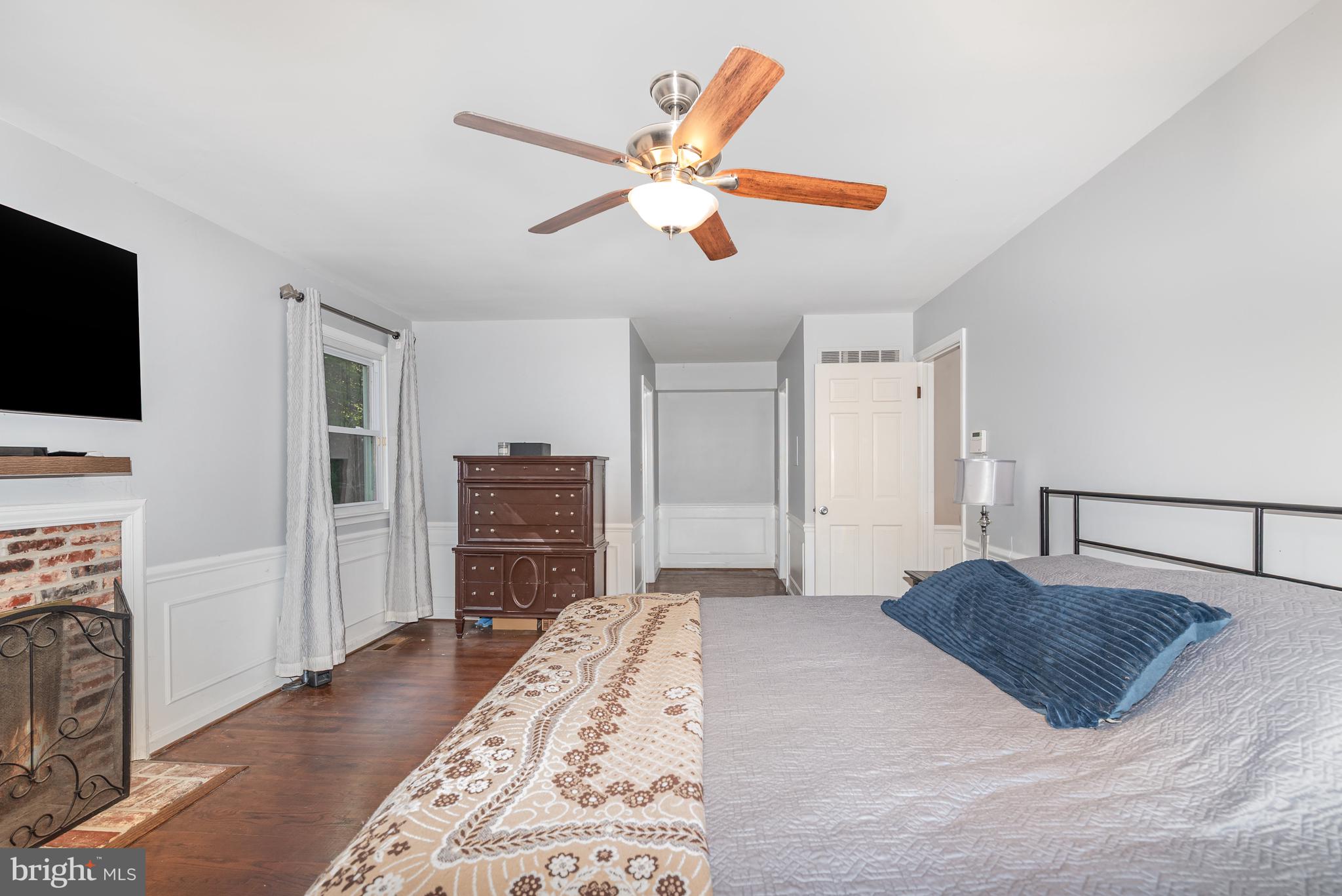 5214 Forge Road Perry Hall, MD 21128 - Photo 22 of 35 a living room with furniture and a flat screen tv