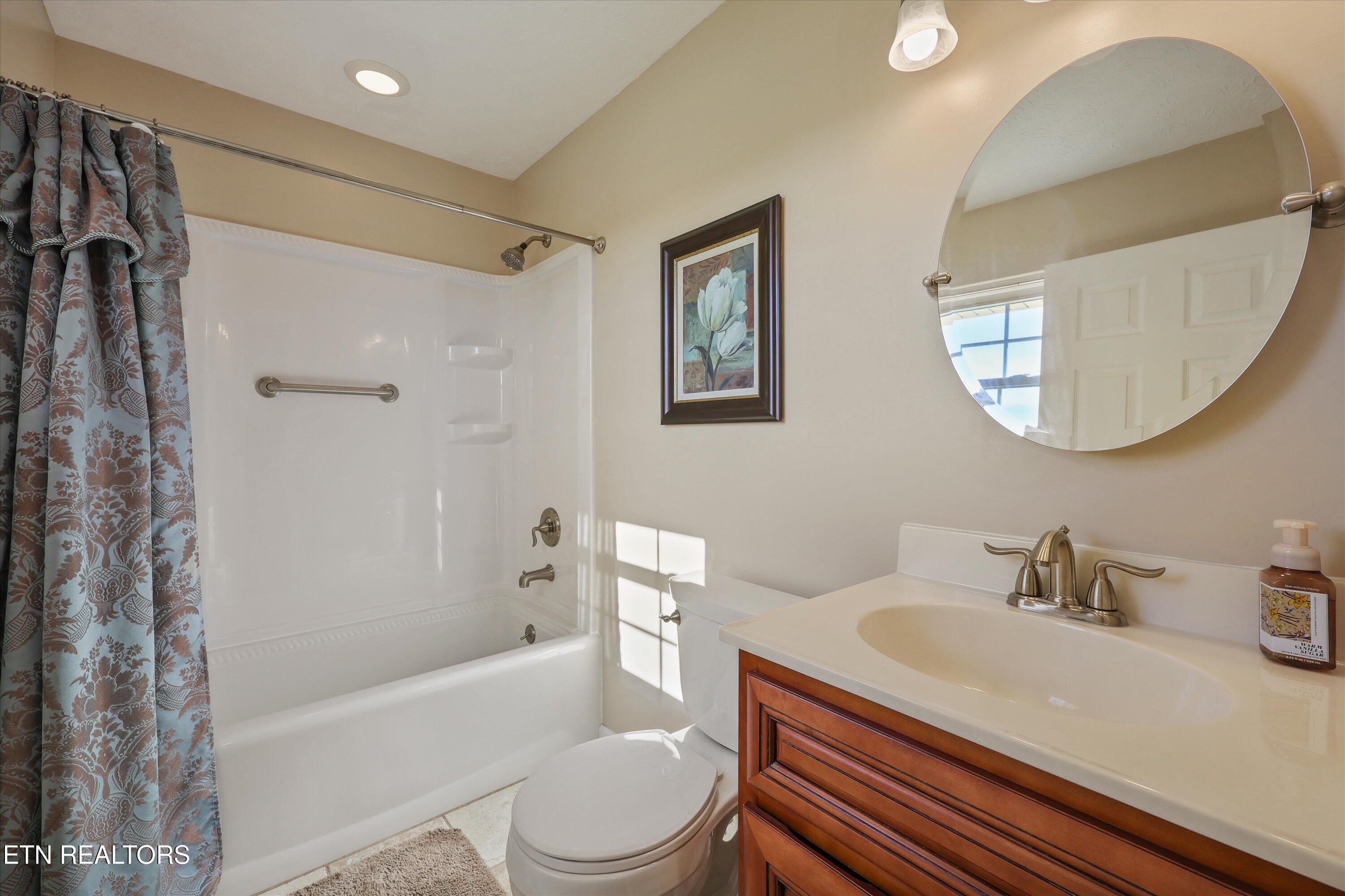 10404 Cobb Lane Mascot, TN 37806 - Photo 23 of 45 23-10404 Cobb Ln 07