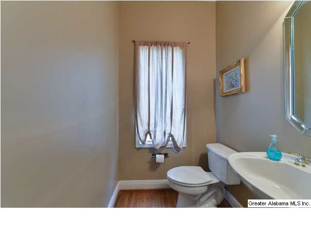1723 Ridge Road Birmingham, AL 35209 - Photo 6 of 31