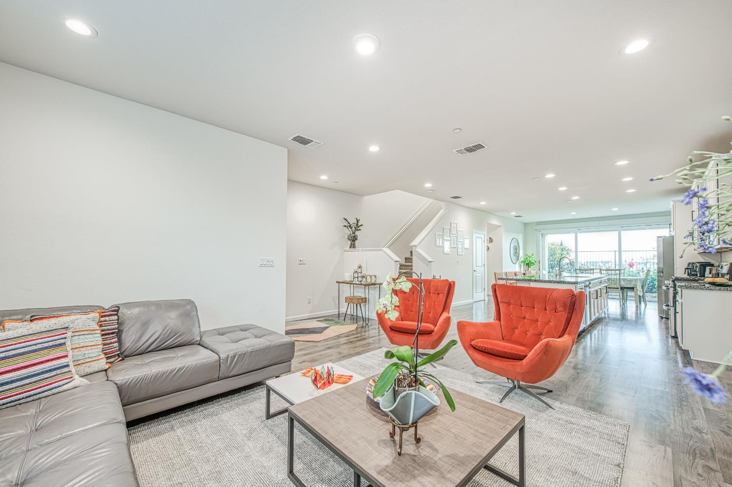 4284 Hillside Road Madera, CA 93636 - Photo 21 of 83 a living room with furniture and kitchen view