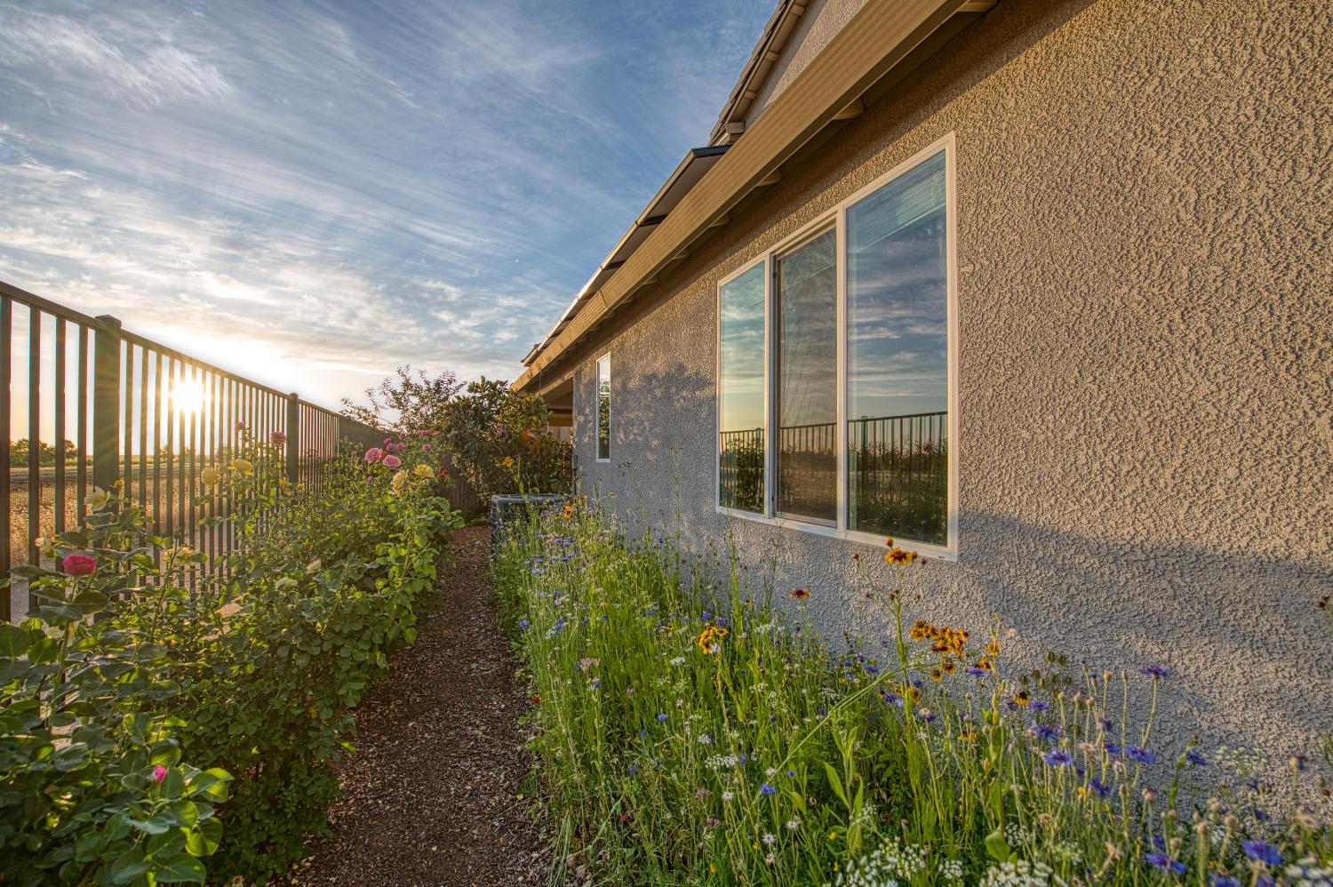 4284 Hillside Road Madera, CA 93636 - Photo 54 of 83 a view of house with backyard