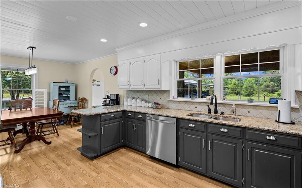 523 Round House Road Eden, NC 27288 - Photo 25 of 50