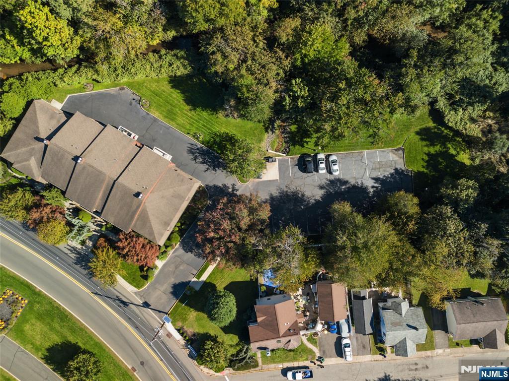 70 Harristown Road, Unit 1 Fair Lawn, NJ 07410 - Photo 4 of 21