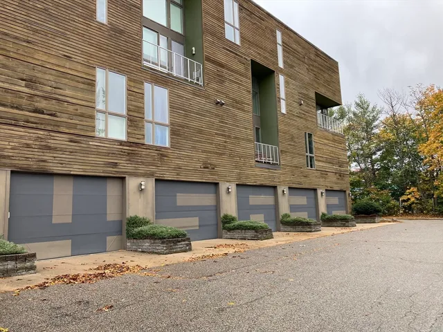 $690,000 | 56 Penn Street, Unit 4, Quincy, MA 02169