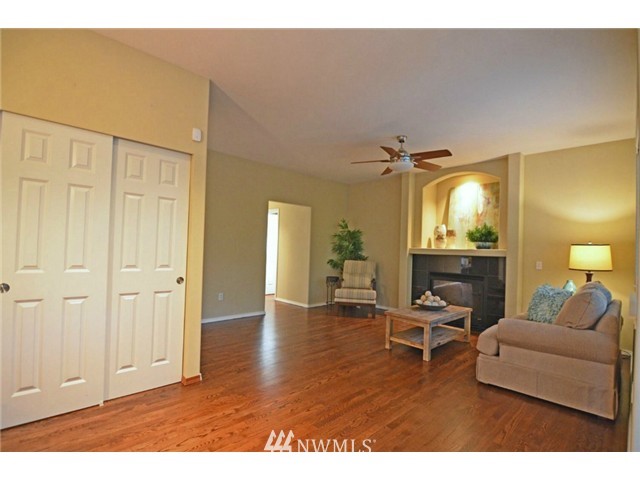 1 198th Place Southeast Bothell, WA 98012 - Photo 9 of 24