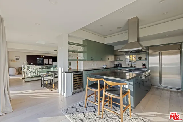 $12,000 | 8430 Franklin Avenue, Los Angeles, CA 90069