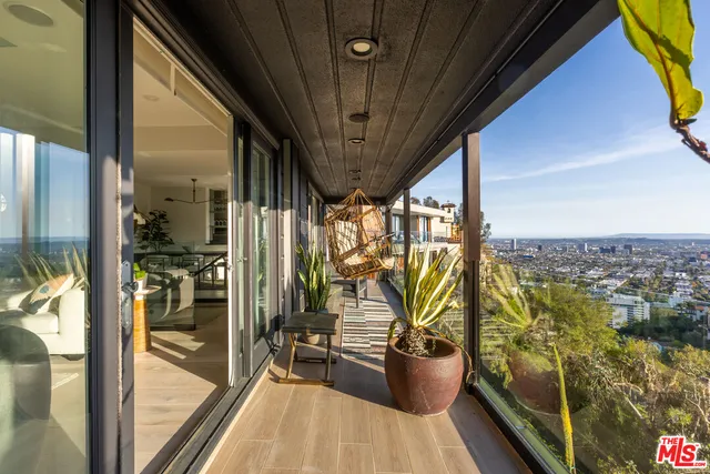 $12,000 | 8430 Franklin Avenue, Los Angeles, CA 90069