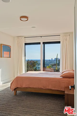 $12,000 | 8430 Franklin Avenue, Los Angeles, CA 90069