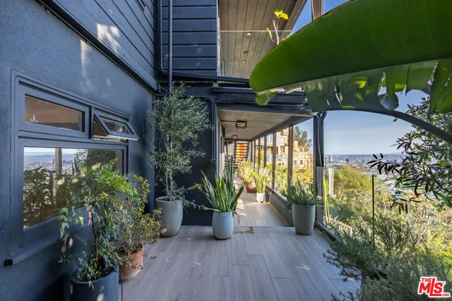 $12,000 | 8430 Franklin Avenue, Los Angeles, CA 90069