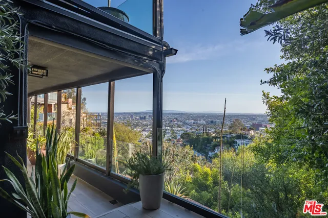 $12,000 | 8430 Franklin Avenue, Los Angeles, CA 90069