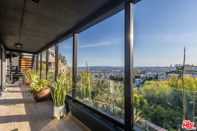 $12,000 | 8430 Franklin Avenue, Los Angeles, CA 90069