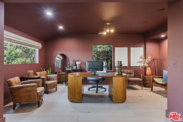 $12,000 | 8430 Franklin Avenue, Los Angeles, CA 90069