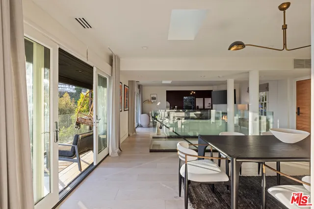 $12,000 | 8430 Franklin Avenue, Los Angeles, CA 90069