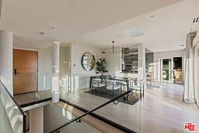 $12,000 | 8430 Franklin Avenue, Los Angeles, CA 90069