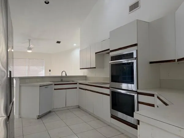 $5,500 | 4853 Northwest 66th Avenue, Lauderhill, FL 33319